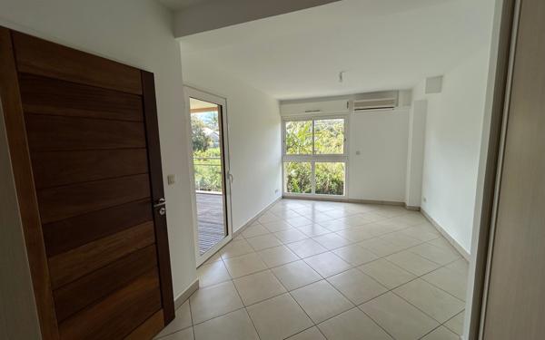 Appartement à vendre    4 pièces • 242 m2 Saint-Pierre