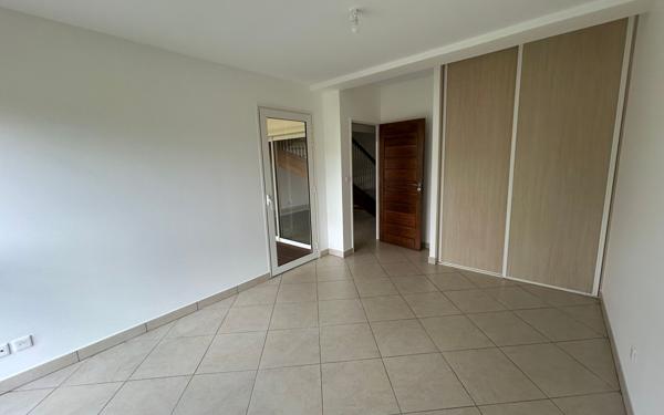 Appartement à vendre    4 pièces • 242 m2 Saint-Pierre