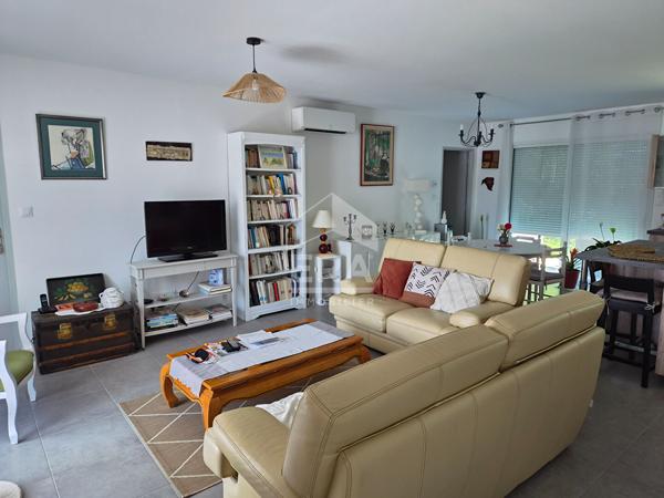 Maison neuve plain pied à Montpon Menesterol 5 pièce(s) 91.17 m2