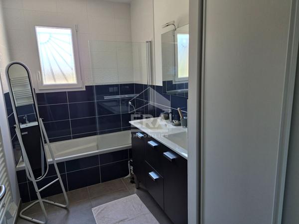 Maison neuve plain pied à Montpon Menesterol 5 pièce(s) 91.17 m2