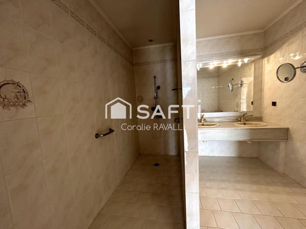 Maison plain-pied au calme quartier Saint -Cybard avec plusieurs places de stationnement privées