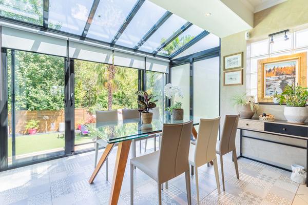 Maison d'architecte avec piscine , Verrières-le-Buisson , DPE C, pompe à chaleur, Isolation intérieur et exterieur,  TRÈS bon état