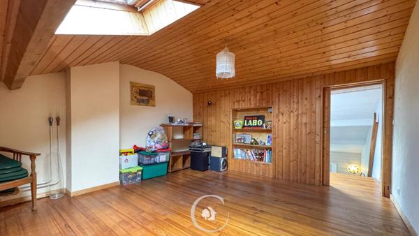 Cestas (33610) MAISON FAMILIALE 220 M2 - PISCINE - DEPENDANCE - GARAGE