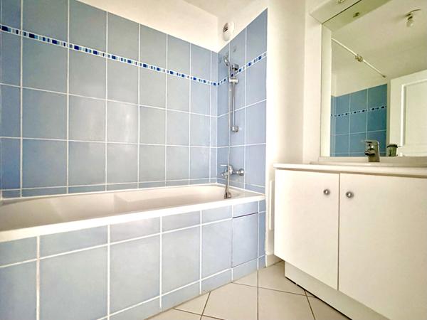 Appartement Pantin 3 pièce(s) 63.88 m2