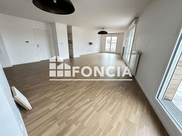 Location Appartement 5 pièces 120.7 m² - 2 AVENUE DE LA DIVISION LECLERC Chatenay Malabry 92290