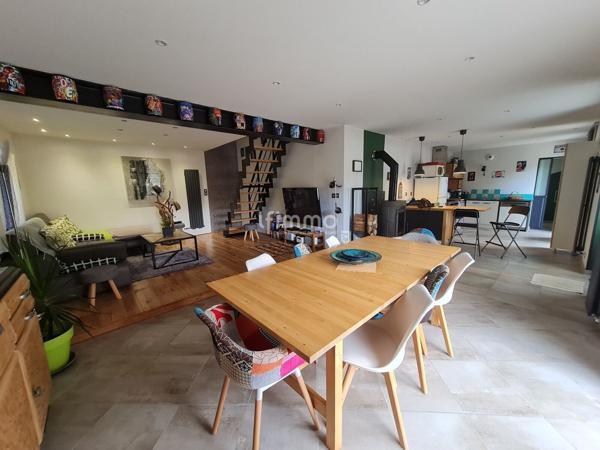 Maison 100m² Terrain 370m² Dépendance piscine