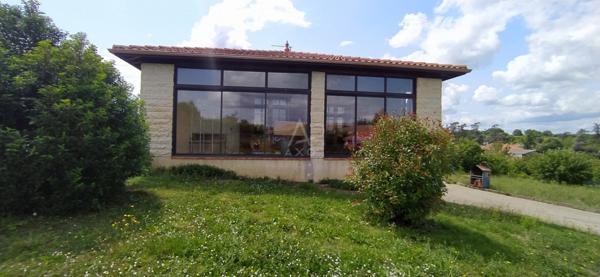 Vic Fezensac 32 Belle Maison T5 + Parc arboré de 8 000m2