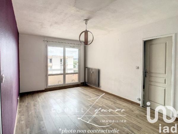 Appartement 2 pièces de 49 m² à Le Petit-Quevilly (76140)
