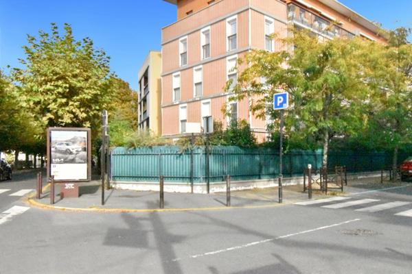 MORSANG SUR ORGE Appartement 4 pièces de 95m² - jardin de 289m² - Box double et emplacement de parking.