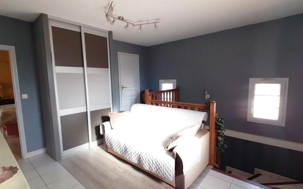 Maison à vendre    5 pièces • 205 m2 Meschers-sur-Gironde