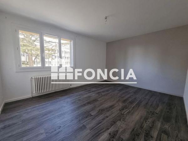 Location Appartement 3 pièces 57.14 m² - 9 RUE DE L'ANGE ROUBAUD Gap 05000