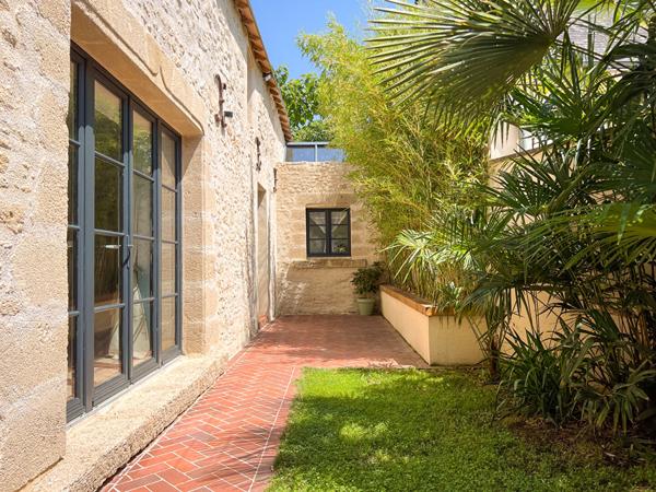 Maison de charme à vendre à Terranjou - 5 pièces, 128 m², jardin et dépendance