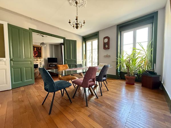 Appartement Lons-Le-Saunier 4 pièces / 2 chambres / 111.93 m²