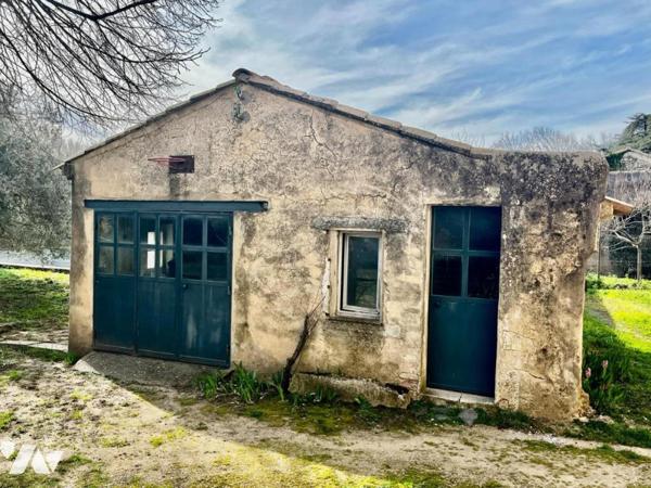 Maison de maître de 250 m² CHUSCLAN avec piscine