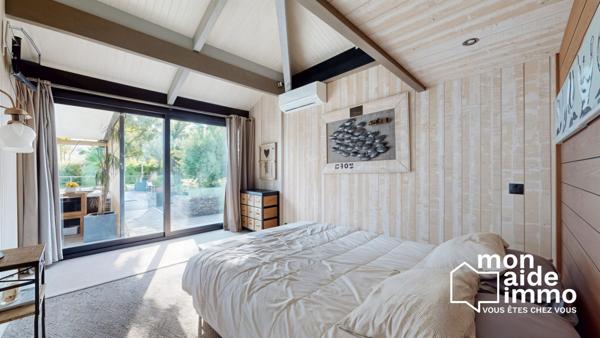 Maison de 136m² + grand garage avec bureau sur 2300m² de terrain