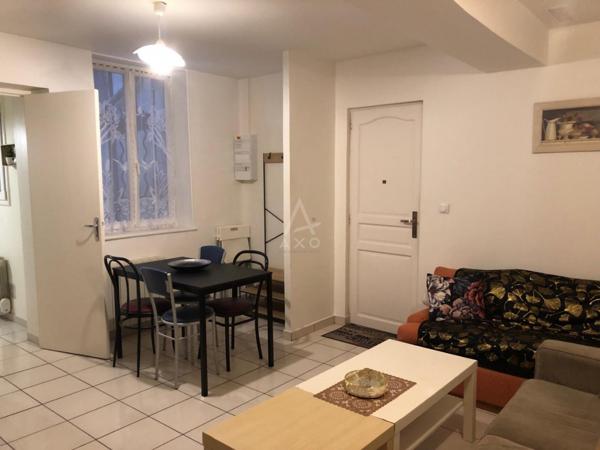 A GIEN CENTRE IMMEUBLE de rapport de 5 LOGTS