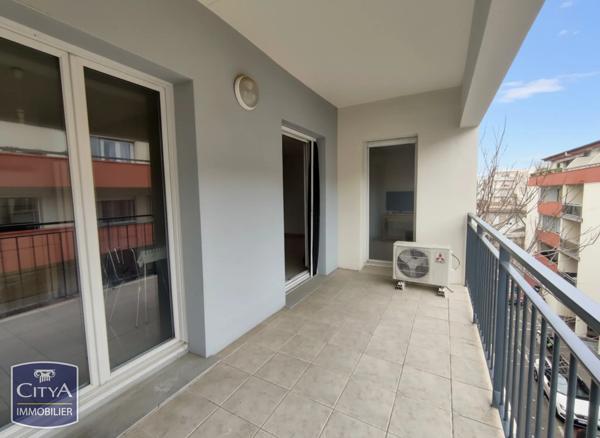 Appartement à vendre 3 pièces 77.9m² Nîmes (30000)