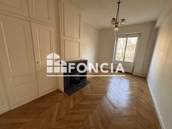 Location Appartement 3 pièces 100.63 m² - 10 COURS GAMBETTA Lyon 69007