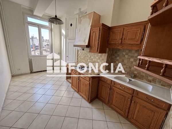 Location Appartement 3 pièces 100.63 m² - 10 COURS GAMBETTA Lyon 69007