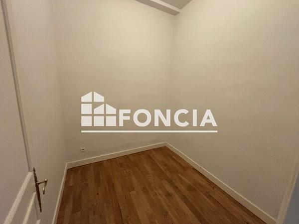 Location Appartement 3 pièces 100.63 m² - 10 COURS GAMBETTA Lyon 69007