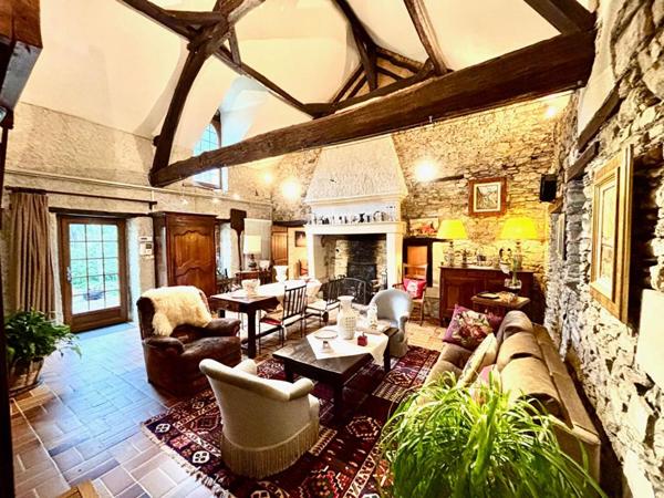 Maison de campagne 15 min d'Angers 6 pièce(s) 175 m2