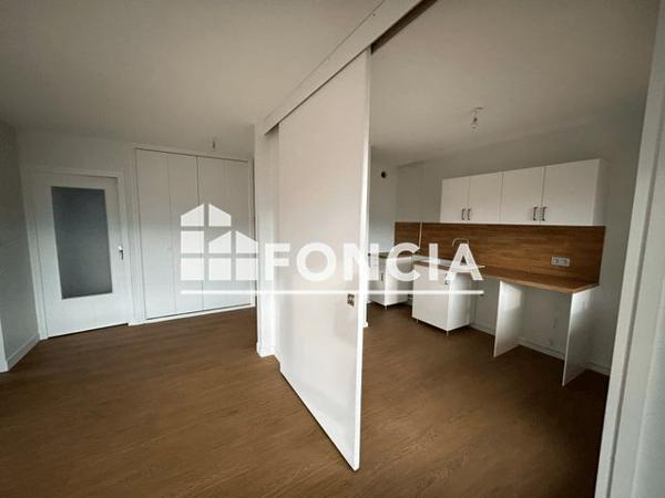 Location Appartement 3 pièces 67.4 m² - 5 RUE DE LA LIBERTE Echirolles 38130