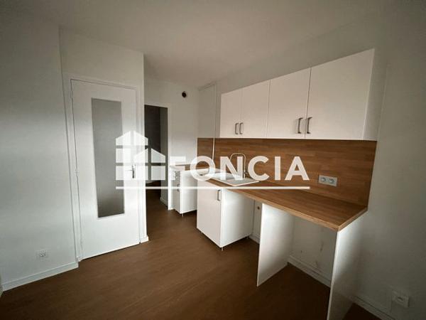 Location Appartement 3 pièces 67.4 m² - 5 RUE DE LA LIBERTE Echirolles 38130