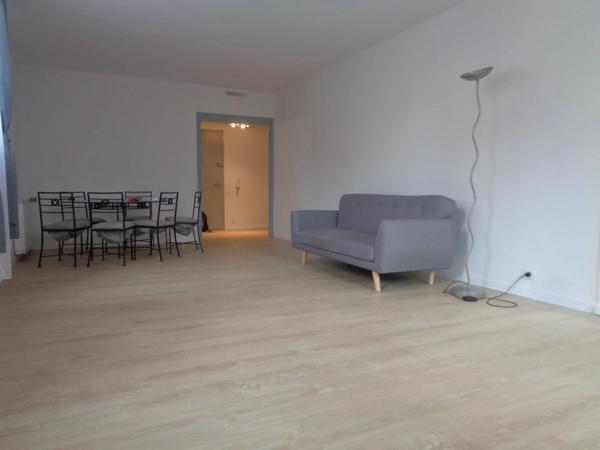 Location                                                      Appartement
                        
                     3 pièces                      80 m2                     à Perpignan