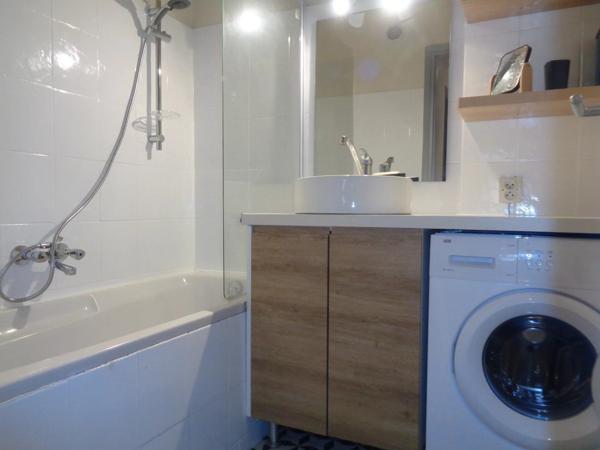 Location                                                      Appartement
                        
                     3 pièces                      80 m2                     à Perpignan