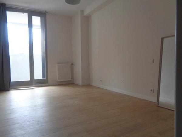 Location                                                      Appartement
                        
                     3 pièces                      80 m2                     à Perpignan