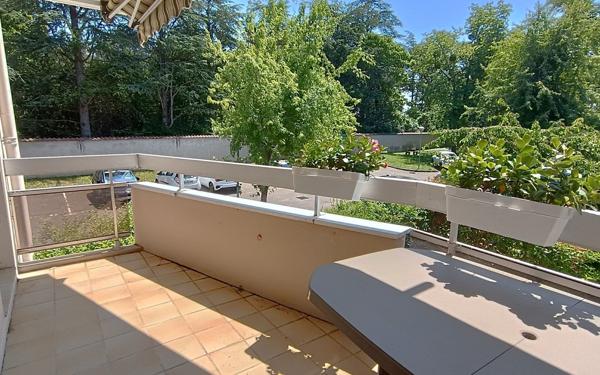 Appartement à vendre    4 pièces • 101,32 m2 Saint-Genis-Laval