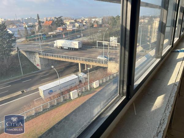 Local professionnel à vendre