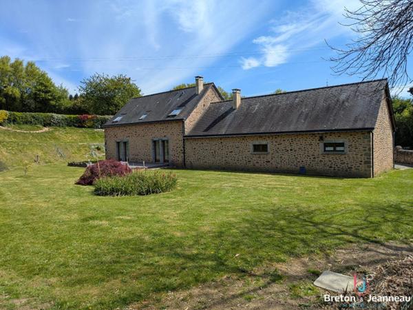 Superbe maison de campagne en pierre en Bais et Evron