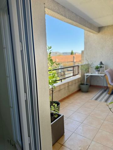 Bel Appartement en Résidence de Haut Standing en Ville au Calme