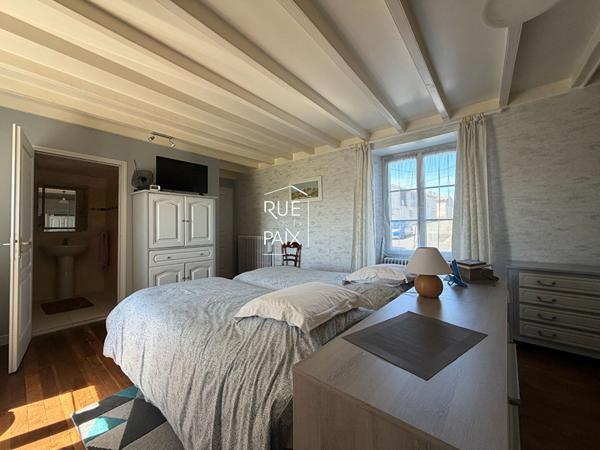 79400 EXIREUIL Très belle propriété - Cadre privilégié - Aux portes de Saint Maixent L'école