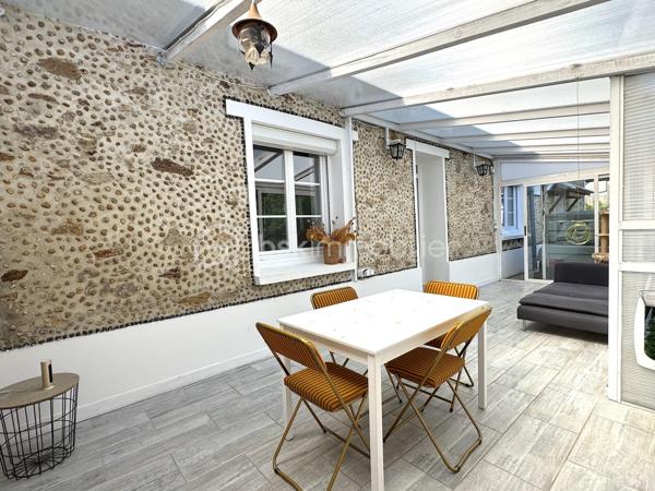 Maison de 240 m²