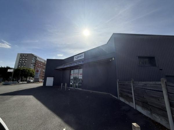 Commerce à Louer à ANZIN 5000 €