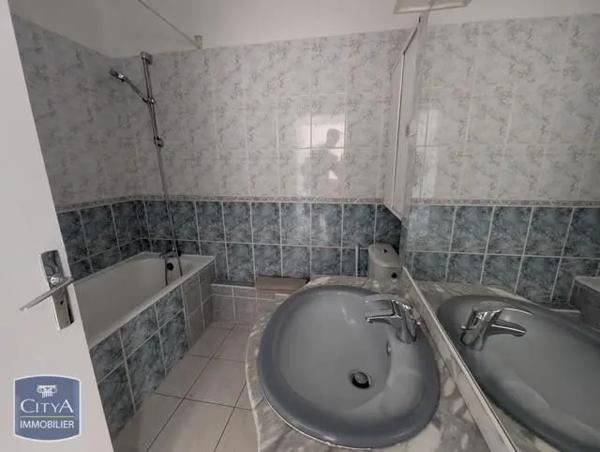 Appartement à louer 1 pièce 30m² Tours (37000)