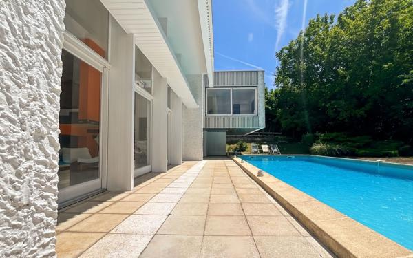 Maison à vendre    7 pièces • 280 m2 Loriol-sur-Drôme