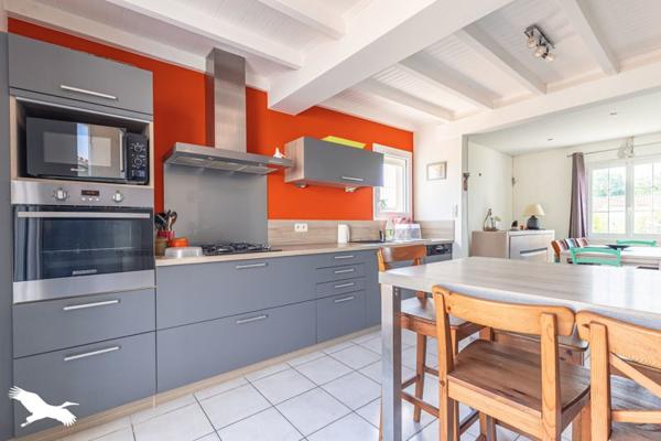 Maison 262 400 € Tonnay-Charente 5 p 130 m² DPE D