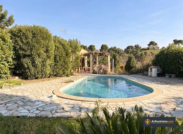 Vente                                                      Villa
                        
                     4 pièces                      130 m2                     à Carros