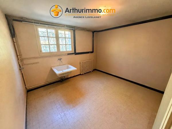 Vente                                                      Maison
                        
                     13 pièces                      400 m2                     à Saint-Jean-d'Aigues-Vives