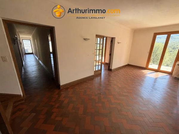 Vente                                                      Maison
                        
                     13 pièces                      400 m2                     à Saint-Jean-d'Aigues-Vives