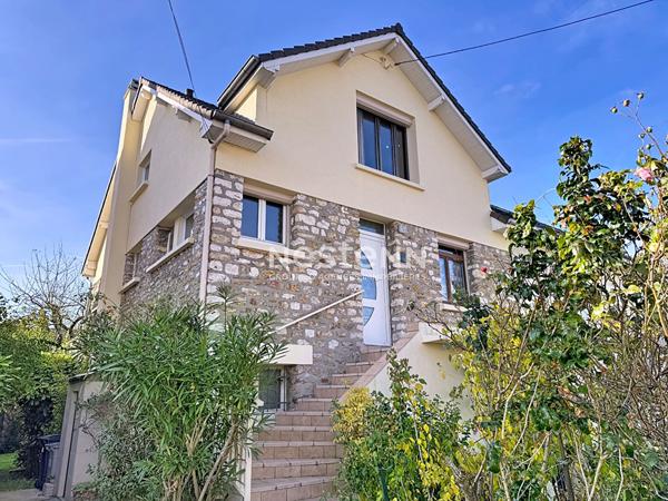 Maison à vendre à Domont avec sous-sol, 125 m² habitables, jardin clos