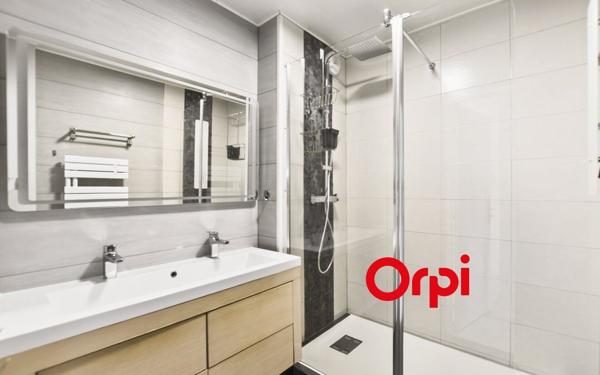 Appartement à vendre    4 pièces • 82,78 m2 Oullins