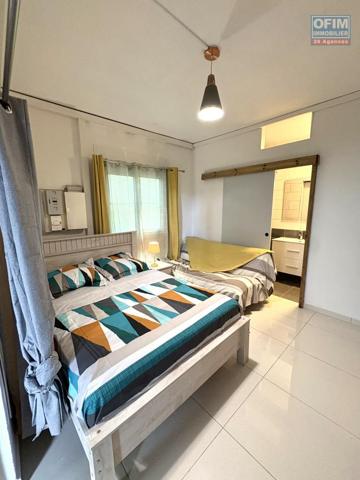 A louer grand T2 meublé au niveau du collège du Bassin Bleu Sainte-Anne