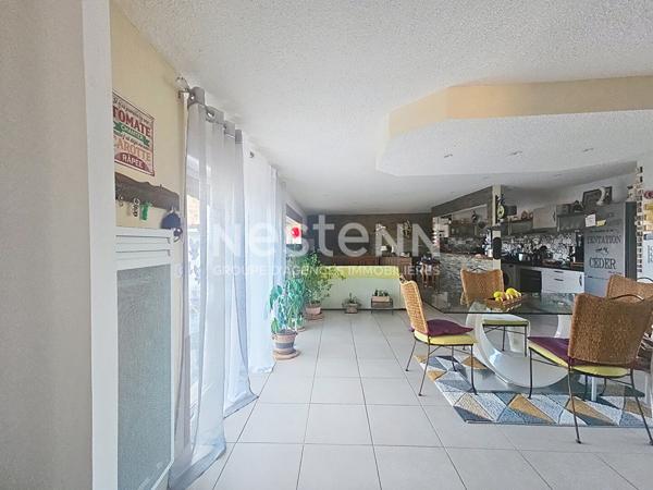 RETOURNAC ! EXCLUSIVITE Ancien corps de ferme de 200 m2 rénové sur 1000 m2 de terrain clos et plat