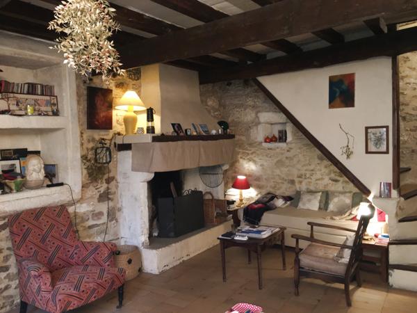 Les Angles (30133) Les Angles, Gard, Au coeur du vieux village, maison de charme avec terrasse, cave, cellier, garage