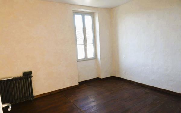 Appartement à louer    3 pièces •  Saint-Sever