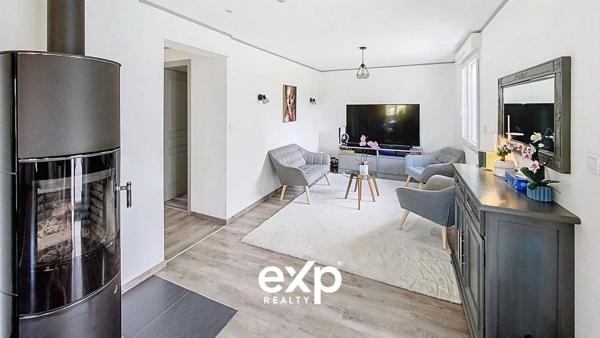 Villa atypique totalement rénovée au calme